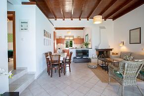 Luxury Villa With Stunning Views in Lefkada