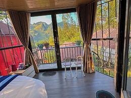 Plum Hillside Lodge