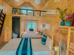 Plum Hillside Lodge