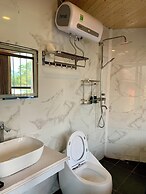 Plum Hillside Lodge