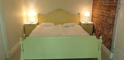 Malistorpets Rosor Bed & Kitchen