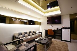Saturn Hotel