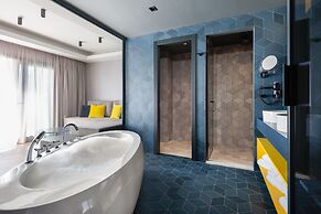 COLORS Hotel Athens