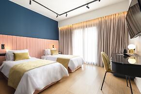 COLORS Hotel Athens