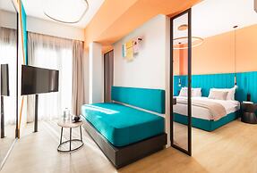 COLORS Hotel Athens