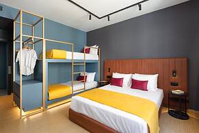 COLORS Hotel Athens