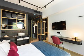 COLORS Hotel Athens