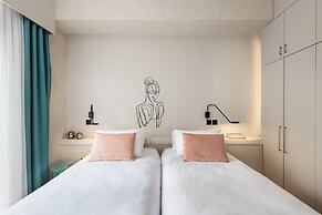 COLORS Hotel Athens