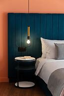 COLORS Hotel Athens