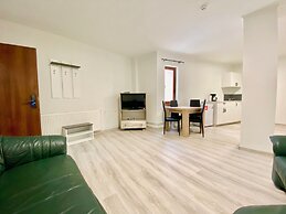 Cardinal Central Apartment