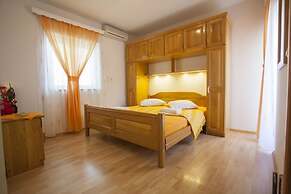 Apartment Almera N4