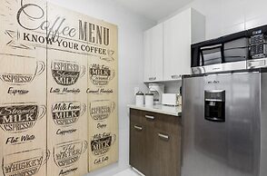 Pomona Apartments by Daju