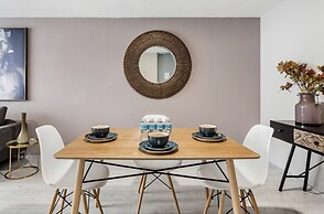 Pomona Apartments by Daju
