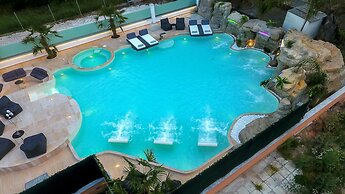 Avaton Luxury Resort