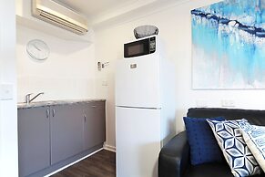Apartments 521