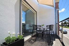 Apartments 521