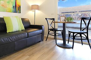 Apartments 521