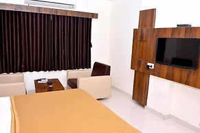 The New Holiday Inn
