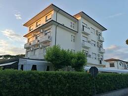 Hotel Crystal