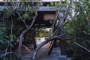 Nativus Glamping & Cenote Tulum