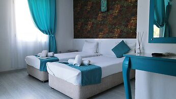 Minerva Port Hotel