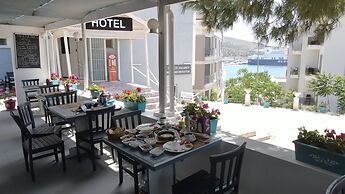 Minerva Port Hotel
