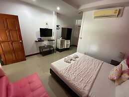 OYO 1057 Relax Resort