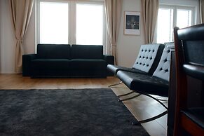 Riverside Lux, Sauna, 2 underground car parking