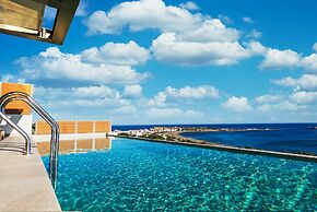 Amphitheatre Suites