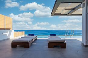 Amphitheatre Suites