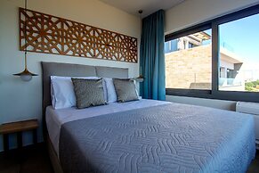 Amphitheatre Suites