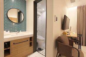 Seven Bricks Hotel