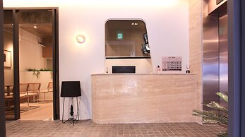 Seven Bricks Hotel