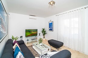 Holiday Home King