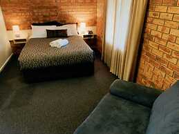 Sugarloaf Motel