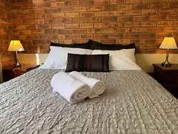 Sugarloaf Motel