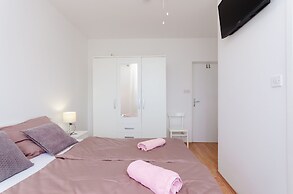 Apartments and Rooms Bianca