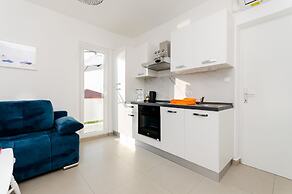 Apartments and Rooms Bianca