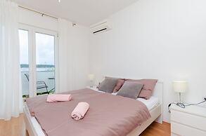 Apartments and Rooms Bianca