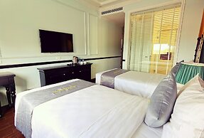 Dragon Hotel