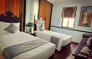 Dragon Hotel