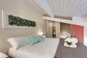 Vertical Garden Apartments by Mamo Florence