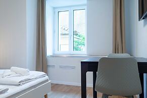 Hitrental Old Town Apartments