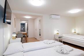 Hitrental Old Town Apartments