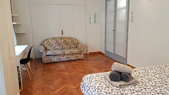 Erra - Taupe - Athens Center,140m²,4 BD,2 BATH