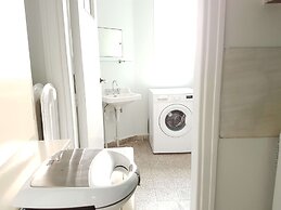 Erra - Taupe - Athens Center,140m²,4 BD,2 BATH
