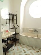 Erra - Red - Athens Center,140m²,4 BD,2 BATH