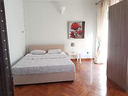 Erra - Red - Athens Center,140m²,4 BD,2 BATH