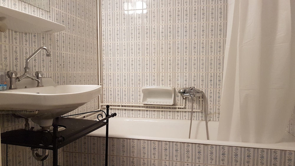 Erra - Menta - Athens Center,130m²,5 BD,2.5 Bath