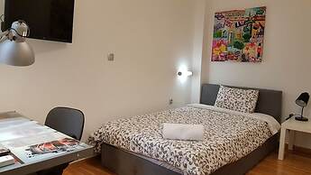 Erra - Yellow - Studio - Athens Center,30m²,1 BD,1 BATH